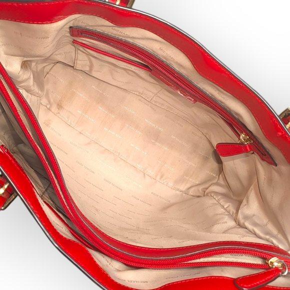 Michael Kors Voyager Black Red Jet Set Tote Bag Gold Hardware East West EUC - Picture 13 of 16